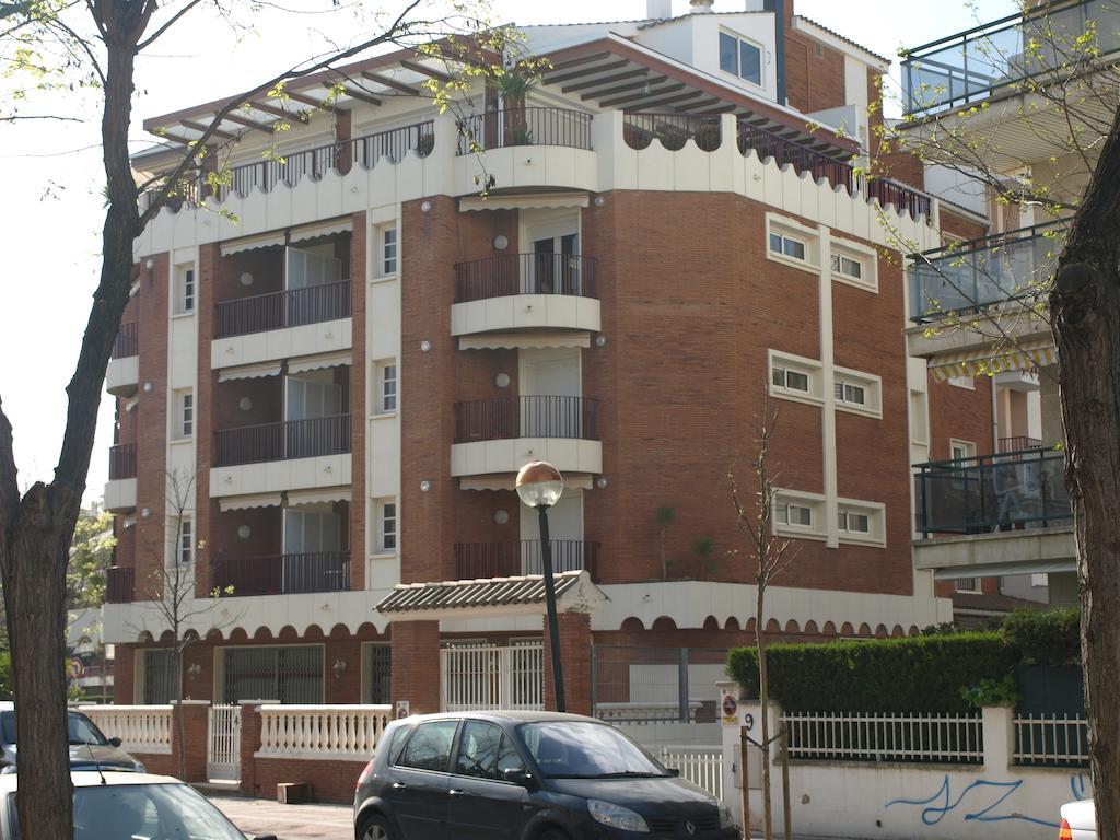 Apartaments Geminis Камбрильс Номер фото