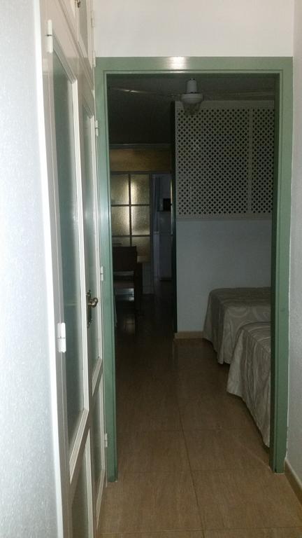 Apartaments Geminis Камбрильс Номер фото